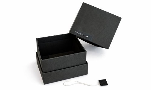 Verpack reinvents rigid boxes with a patented opening and smarter inserts