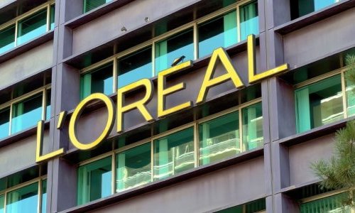 L'Oréal completes EUR 4 billion acquisition of Kering's beauty arm
