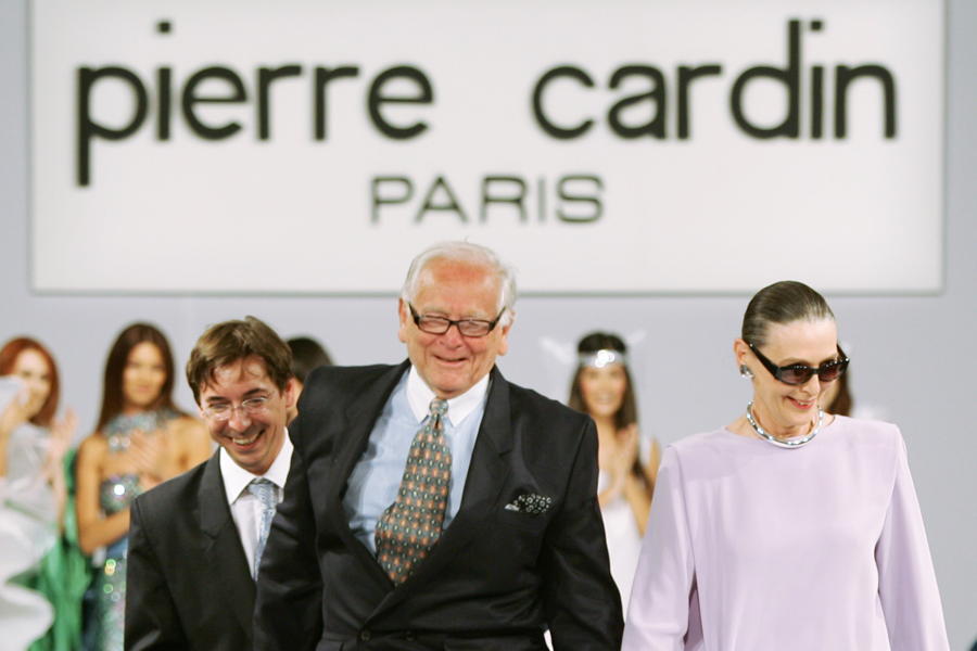 Pierre Cardin dies: Couturier pioneered designer licensing - Los