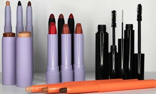 Chakra Glow and Pop & Play: the latest colored collections by MPlus Cosmetics