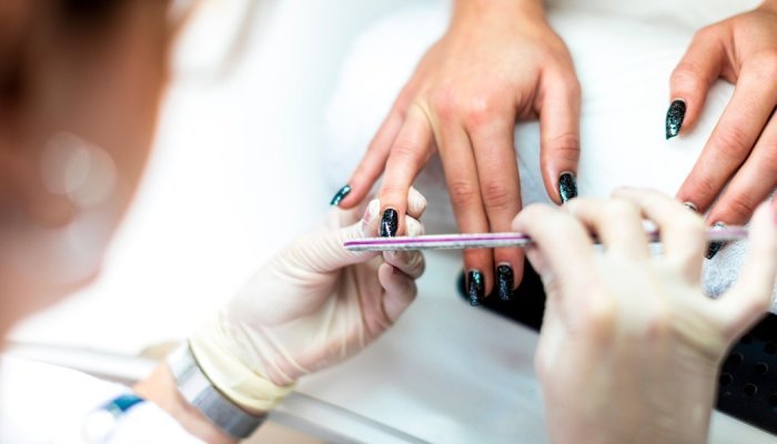 Boosté par les réseaux sociaux, le nail art attire les entrepreneuses françaises