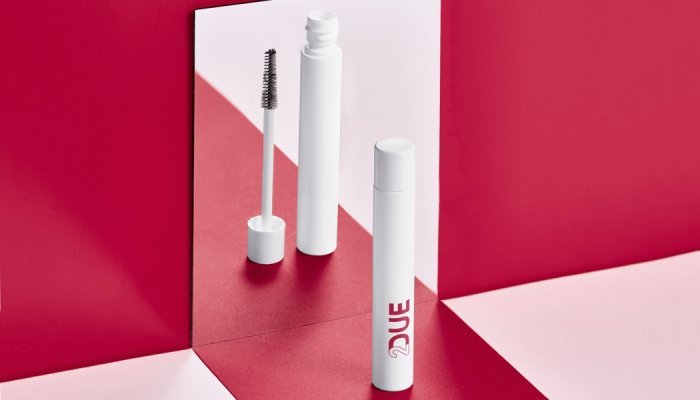 Pibiplast: A series of eyelash and lip make-up innovations