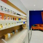 Le Bureau du Parfum fait office à la fois de show-room et de point de vente, d'espace de travail et évènementiel