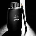 Pochet : un flacon personnalisable au crayon blanc pour Lalique White in Black (Photo : Courtesy of Lalique)
