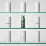 In order to protect the formula of The One, their latest skincare launch, Nuori has chosen the Quadpack's Regula Airless bottle and pump in an unadorned PCR version.