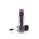 Pour illustrer les propriétés de New Purple 2364, l'équipe de formulation de Givaudan Active Beauty a créé un fard à paupières crémeux, vibrant et durable baptisé « Cosmic purple ».