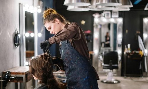 L'industrie de la coiffure se mobilise pour l'attractivité de ses métiers