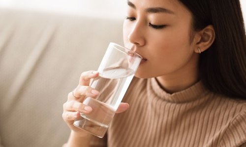 En Chine, la ruée sur l'eau minérale, reflet d'un nouveau rapport à la beauté ?