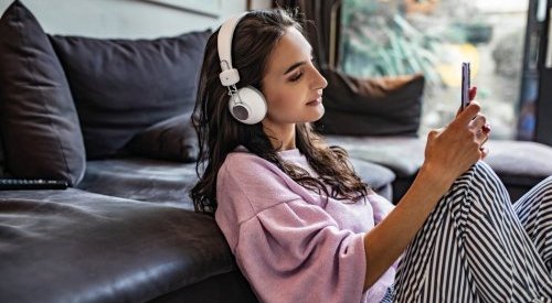USA: Podcasts are increasingly popular among young people and women