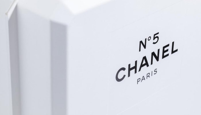 Knoll Packaging : Un calendrier de l'avent en pulpe moulée pour Chanel N°5