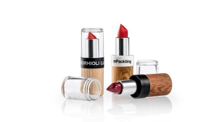 Bormioli Luigi and Minelli create a glass and wood lipstick case